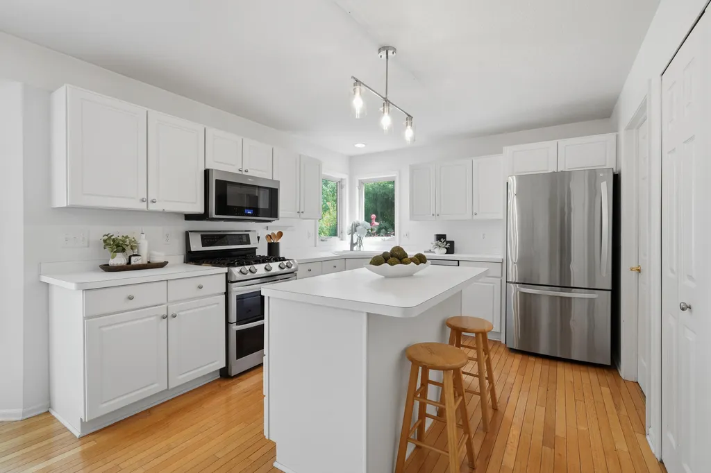 4197 Lake Forest Drive E Pittsfield Charter Township MI 48108
