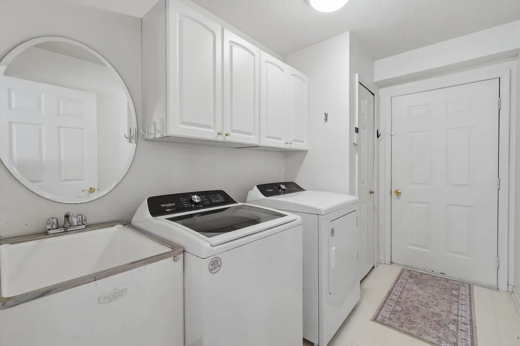 4197 Lake Forest Drive E Pittsfield Charter Township MI 48108