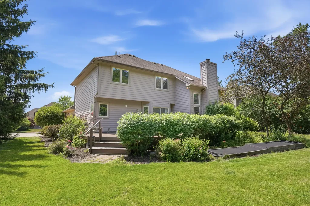 4197 Lake Forest Drive E Pittsfield Charter Township MI 48108