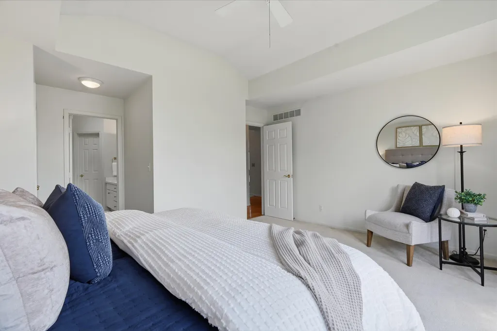 4197 Lake Forest Drive E Pittsfield Charter Township MI 48108