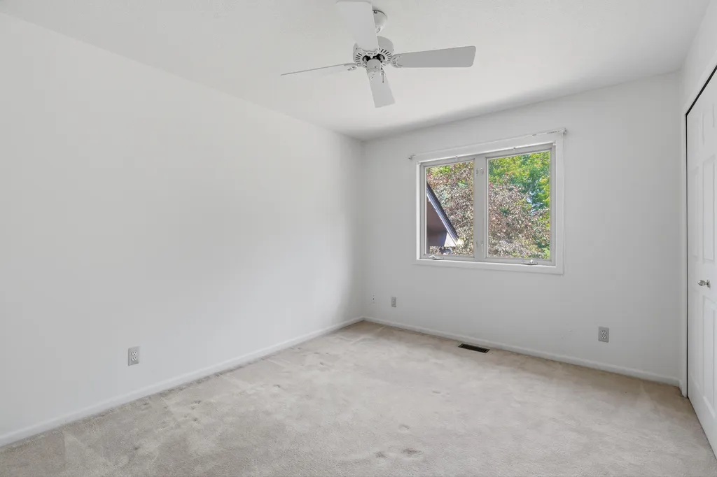 4197 Lake Forest Drive E Pittsfield Charter Township MI 48108