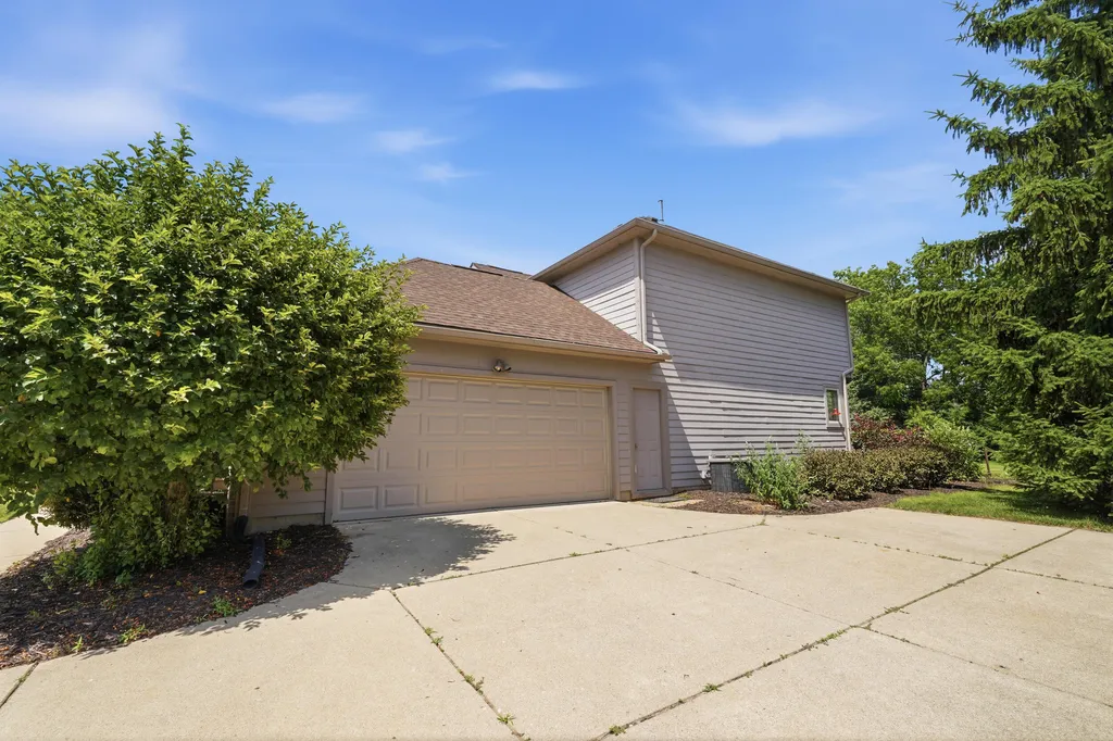 4197 Lake Forest Drive E Pittsfield Charter Township MI 48108