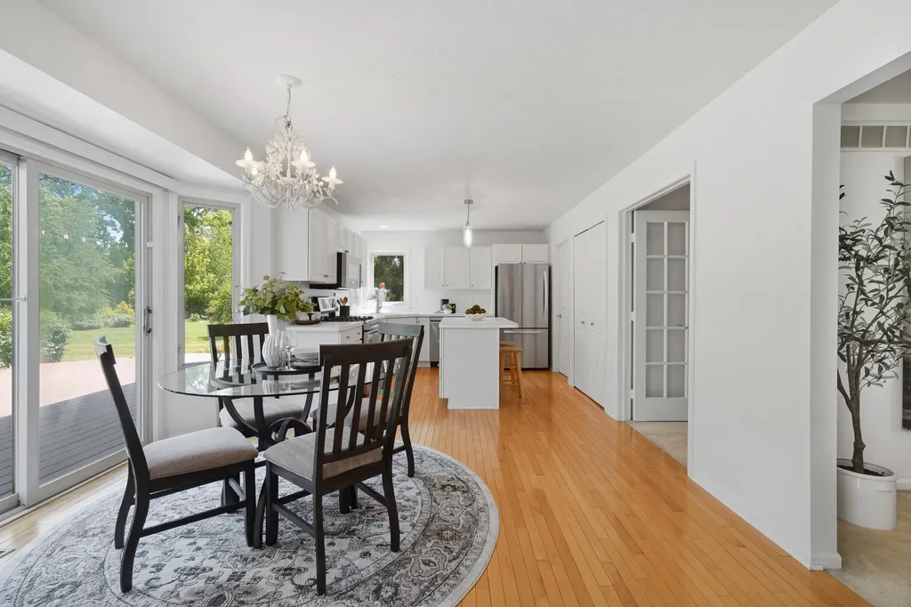 4197 Lake Forest Drive E Pittsfield Charter Township MI 48108