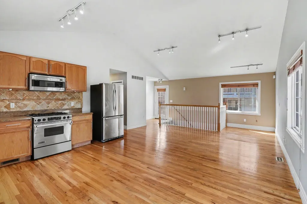431 E Ferry Street Detroit City MI 48202