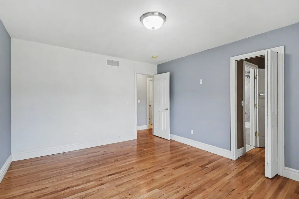 431 E Ferry Street Detroit City MI 48202
