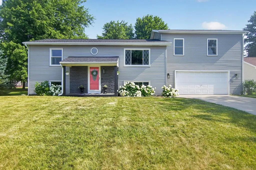 438 South Street Blissfield Township MI 49228