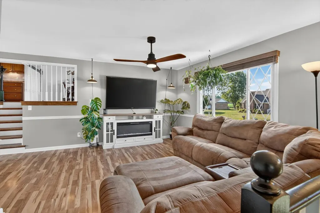 438 South Street Blissfield Township MI 49228