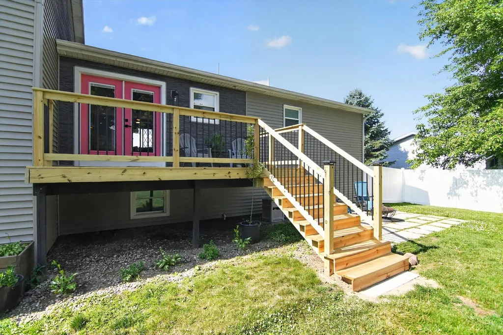 438 South Street Blissfield Township MI 49228