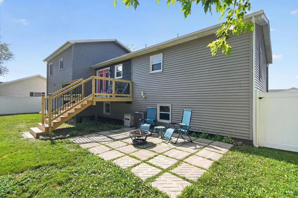 438 South Street Blissfield Township MI 49228