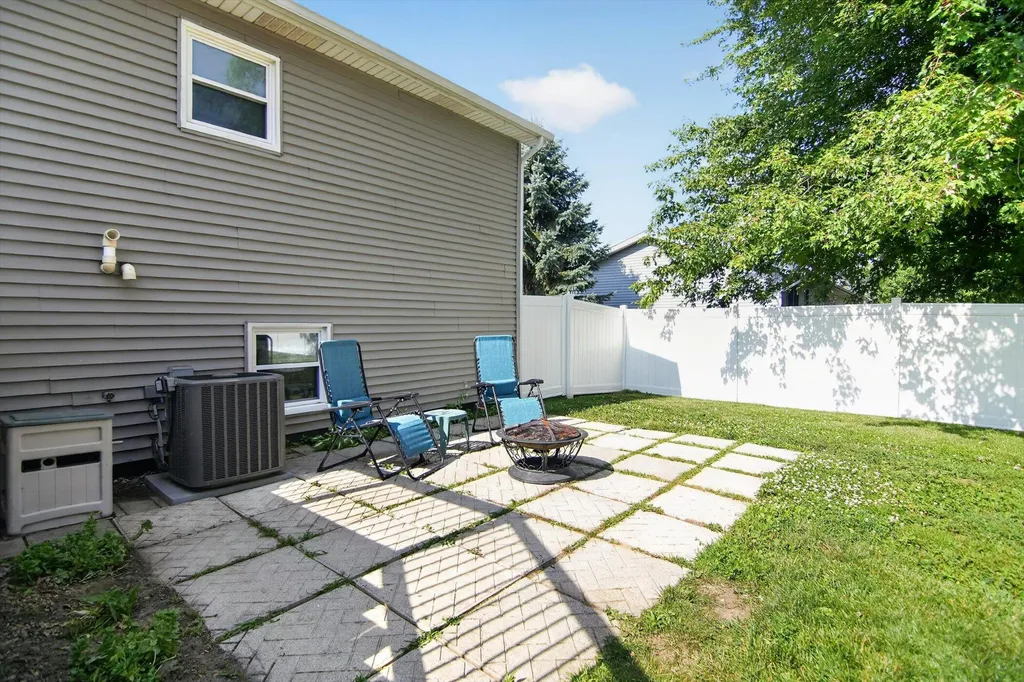 438 South Street Blissfield Township MI 49228