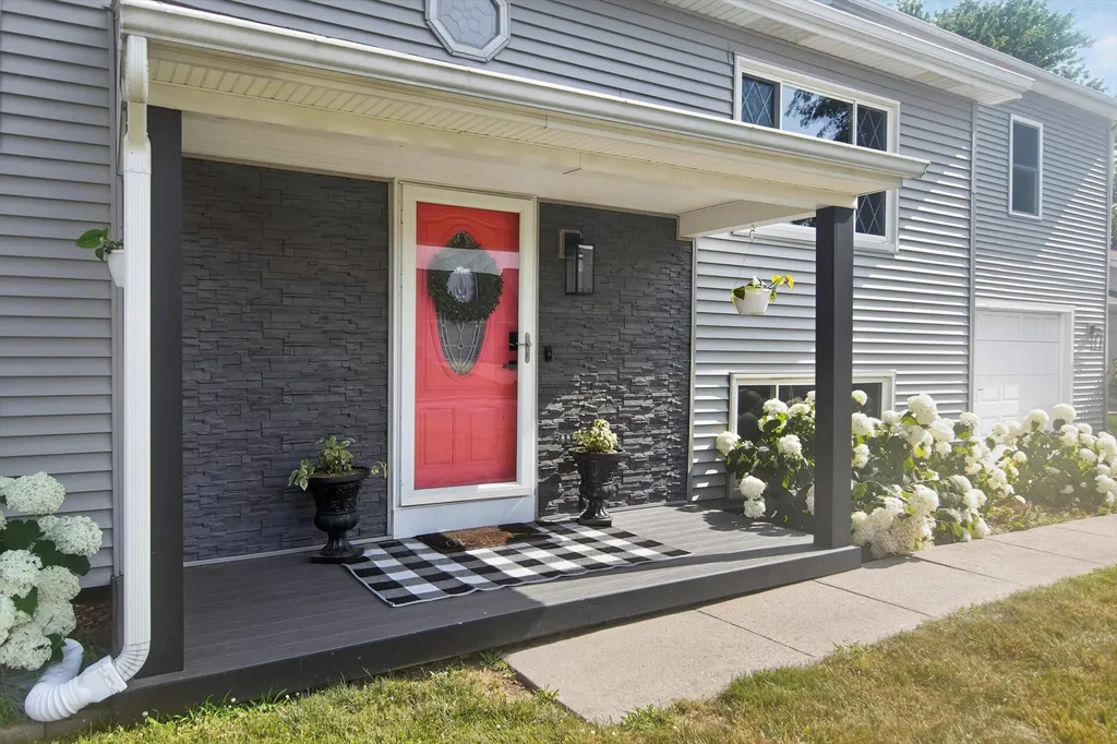 438 South Street Blissfield Township MI 49228