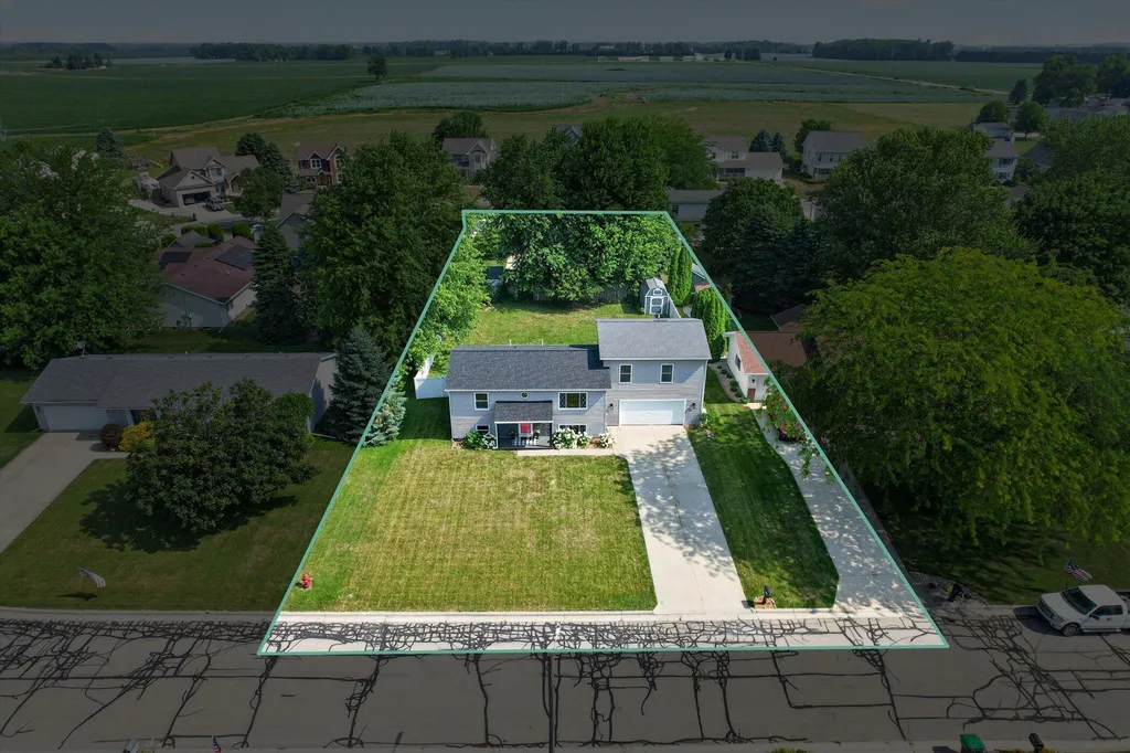 438 South Street Blissfield Township MI 49228