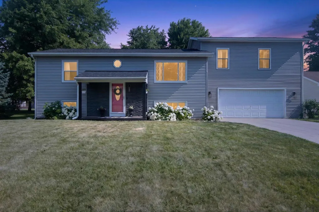 438 South Street Blissfield Township MI 49228