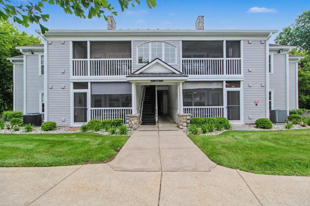 4703 Inverness Street Dexter City MI 48130