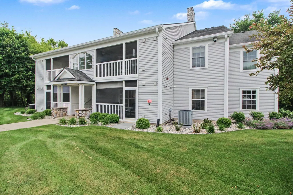 4703 Inverness Street Dexter City MI 48130