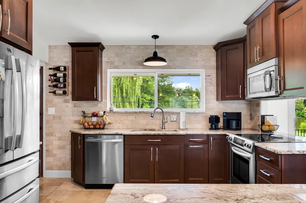 2348 Pine Lake Road West Bloomfield Charter Township MI 48324