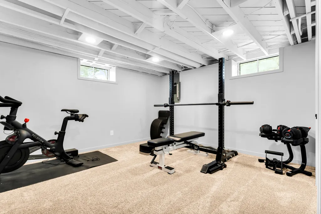 2348 Pine Lake Road West Bloomfield Charter Township MI 48324