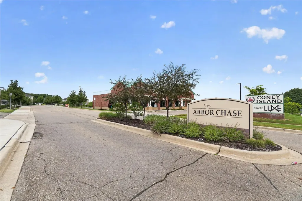 5510 Arbor Chase Drive Scio Township MI 48103
