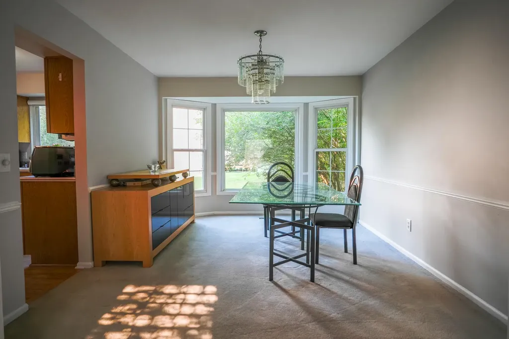 2411 Weathervane Road West Bloomfield Charter Township MI 48324