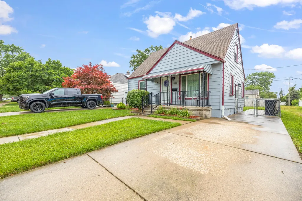 1528 7th Street Wyandotte City MI 48192