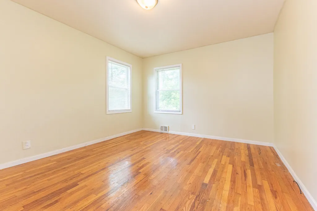6637 Hitchingham Road Ypsilanti Charter Township MI 48197