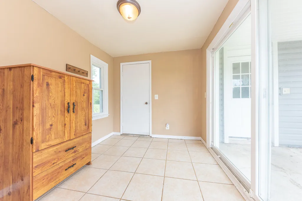 6637 Hitchingham Road Ypsilanti Charter Township MI 48197