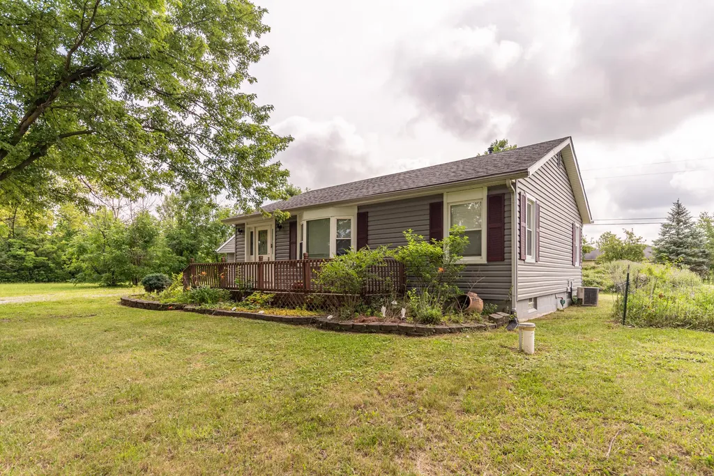 6637 Hitchingham Road Ypsilanti Charter Township MI 48197