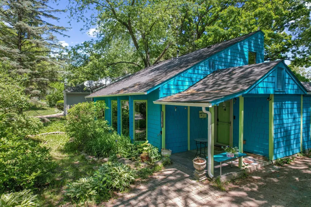 2371 Yost Boulevard Ann Arbor City MI 48104