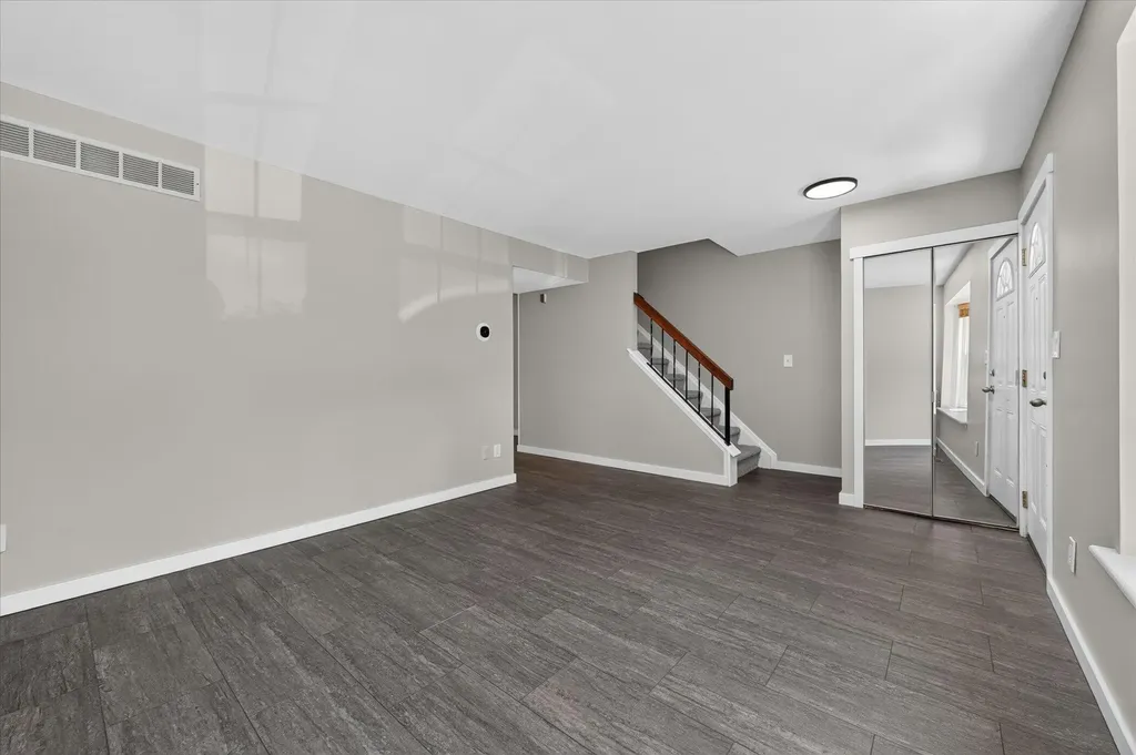 3477 Burbank Drive Ann Arbor City MI 48105