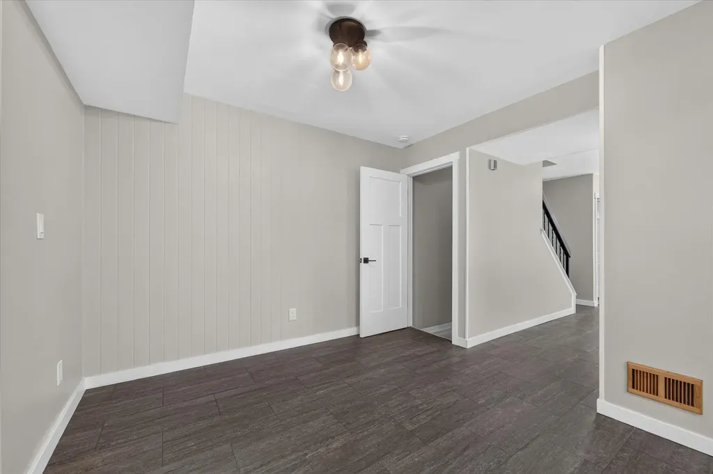 3477 Burbank Drive Ann Arbor City MI 48105