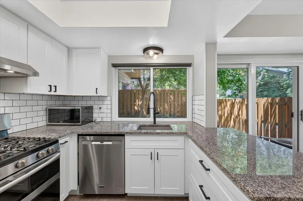 3477 Burbank Drive Ann Arbor City MI 48105