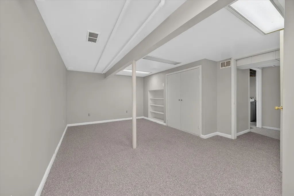 3477 Burbank Drive Ann Arbor City MI 48105
