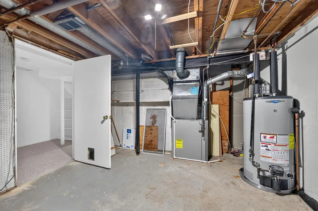 3477 Burbank Drive Ann Arbor City MI 48105