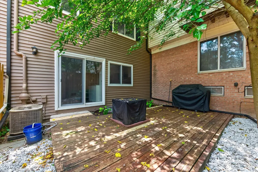 3477 Burbank Drive Ann Arbor City MI 48105