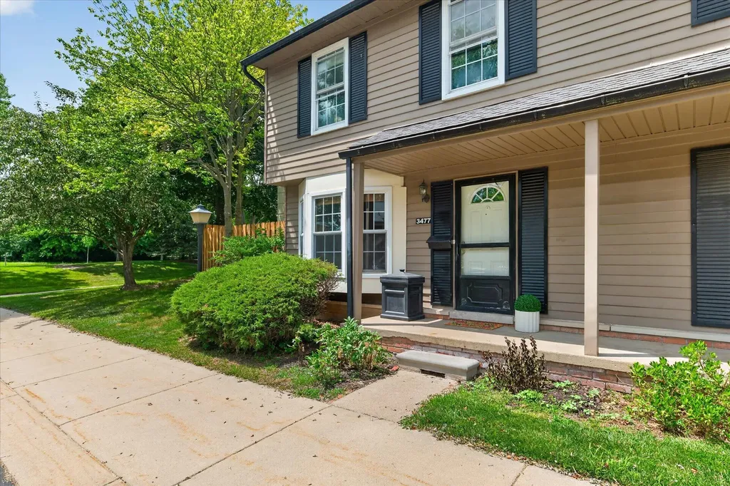 3477 Burbank Drive Ann Arbor City MI 48105