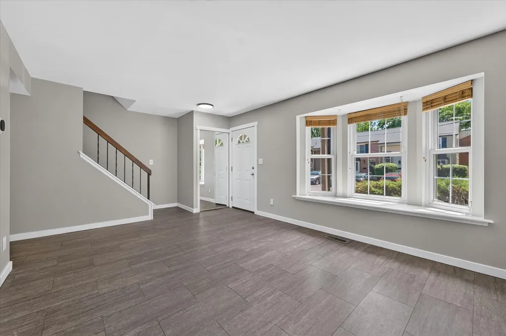 3477 Burbank Drive Ann Arbor City MI 48105