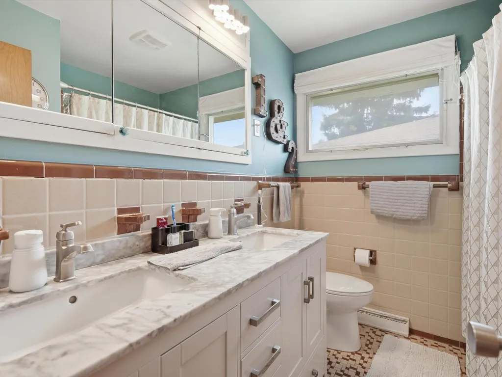 1712 Sanford Place Ann Arbor City MI 48103