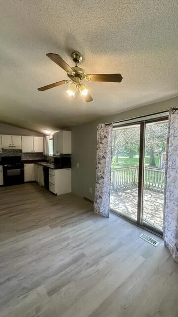 1501 Mardan Drive Adrian City MI 49221
