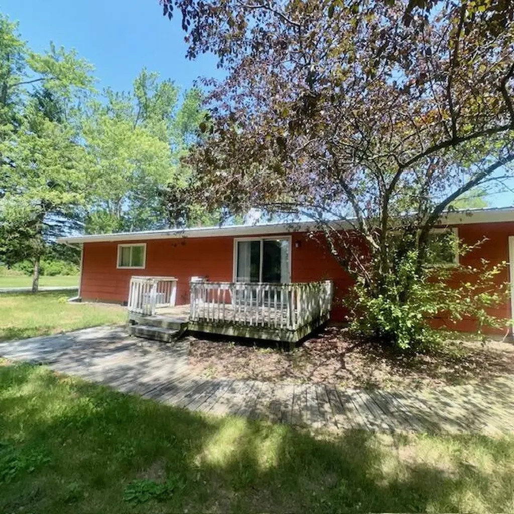 1501 Mardan Drive Adrian City MI 49221