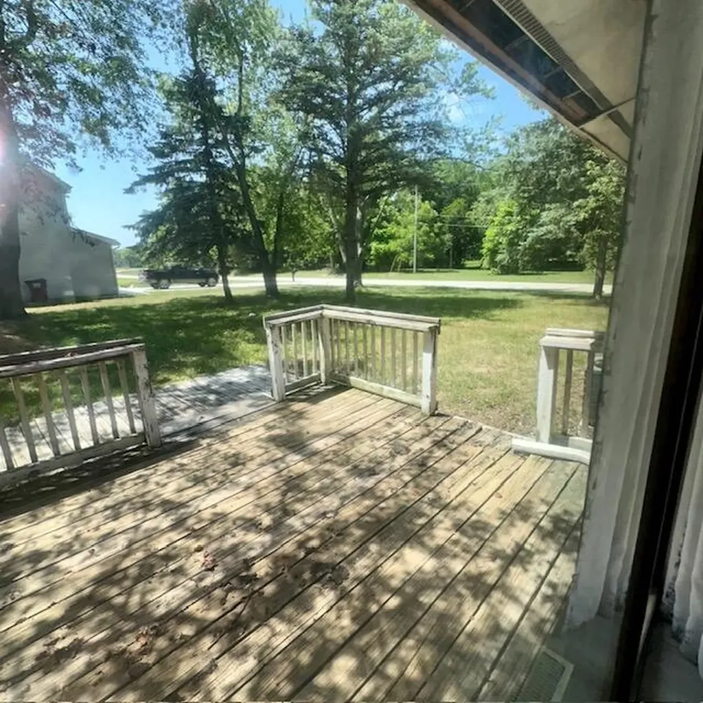 1501 Mardan Drive Adrian City MI 49221