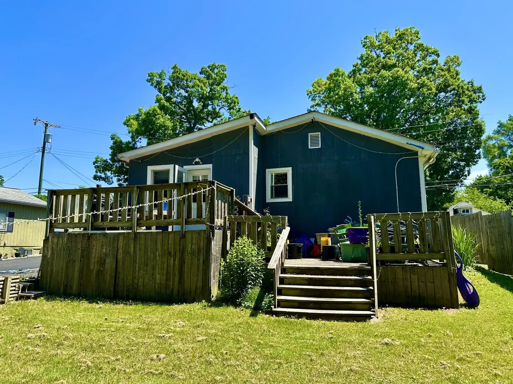 2243 Hartford Street Waterford Charter Township MI 48327