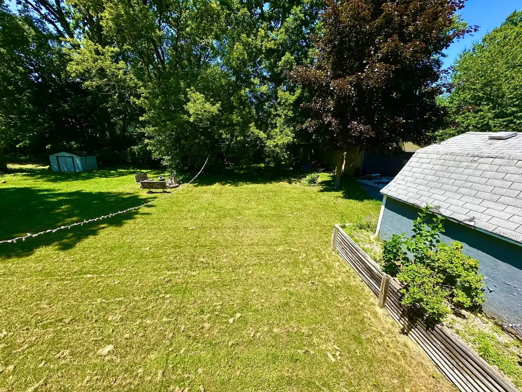 2243 Hartford Street Waterford Charter Township MI 48327