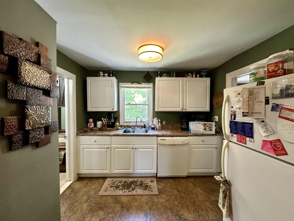 2243 Hartford Street Waterford Charter Township MI 48327