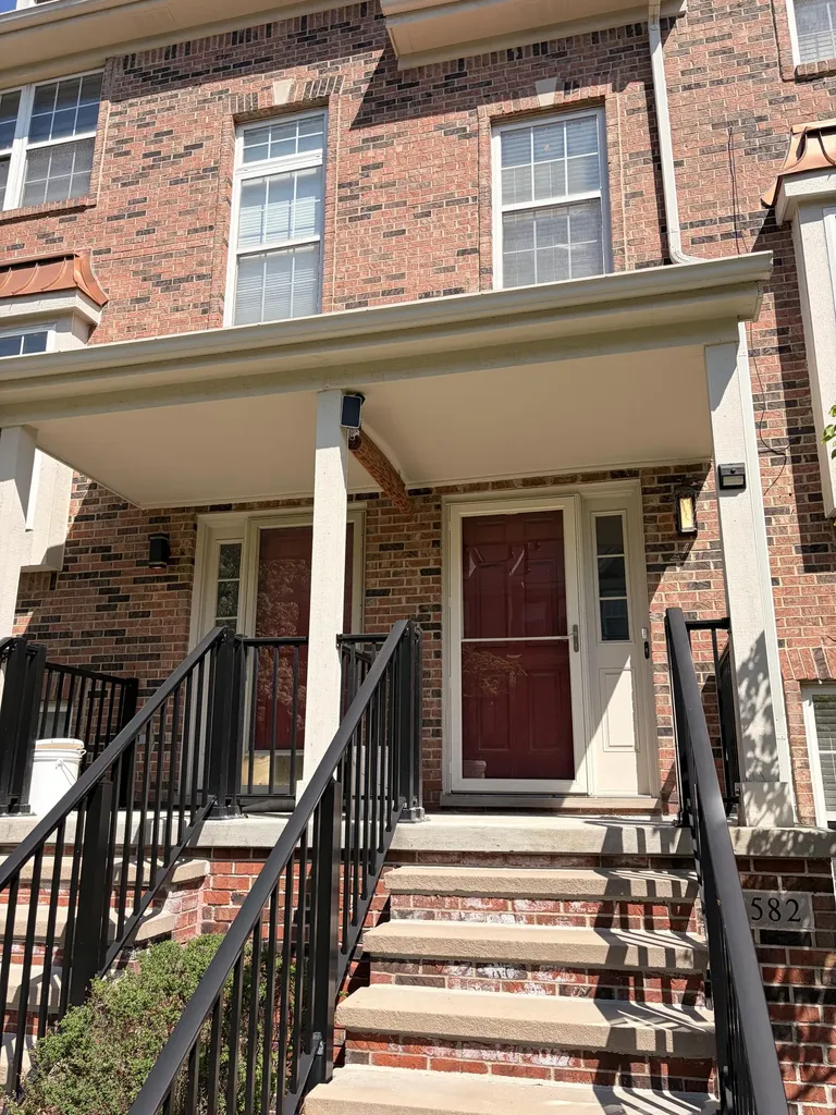 25582 Saint James Southfield City MI 48075