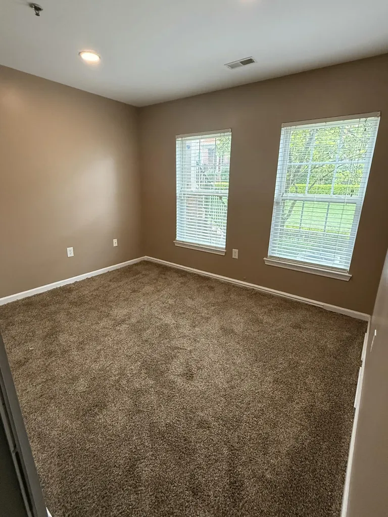 25582 Saint James Southfield City MI 48075