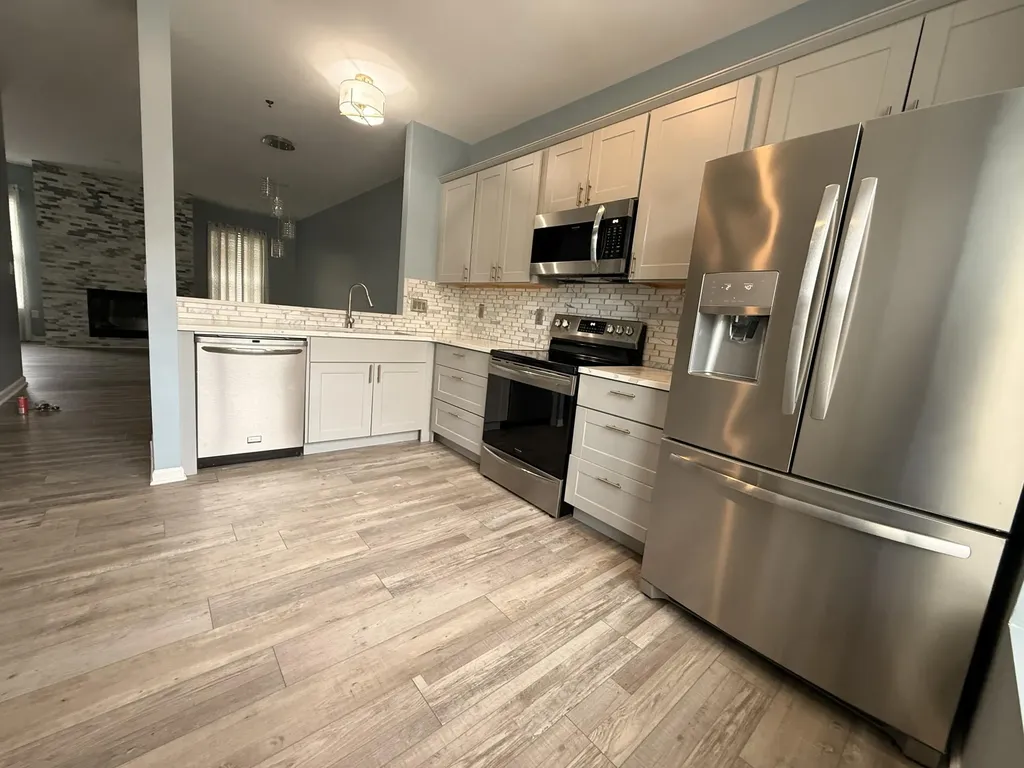 25582 Saint James Southfield City MI 48075