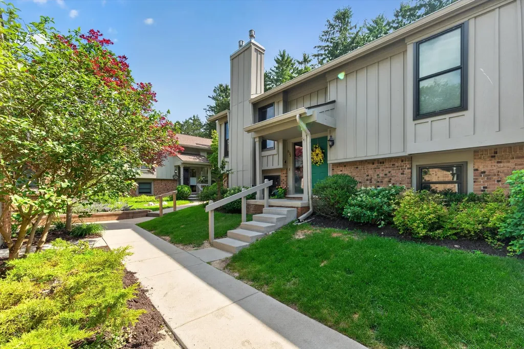 2122 Spruceway Lane Ann Arbor City MI 48103