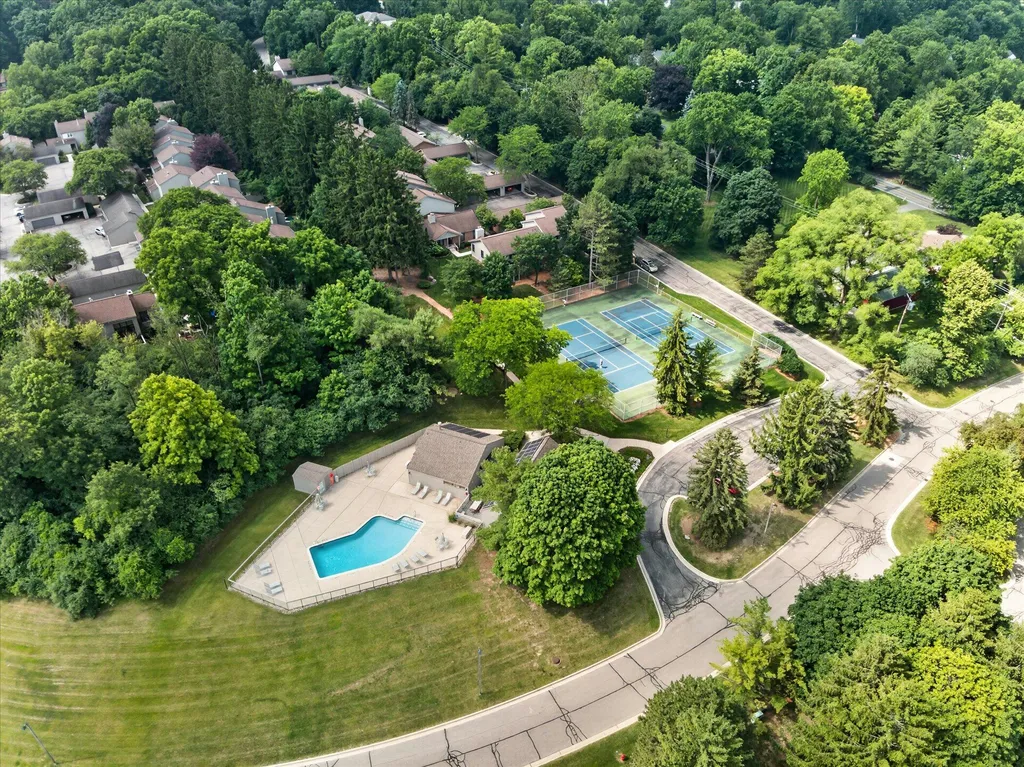 2122 Spruceway Lane Ann Arbor City MI 48103