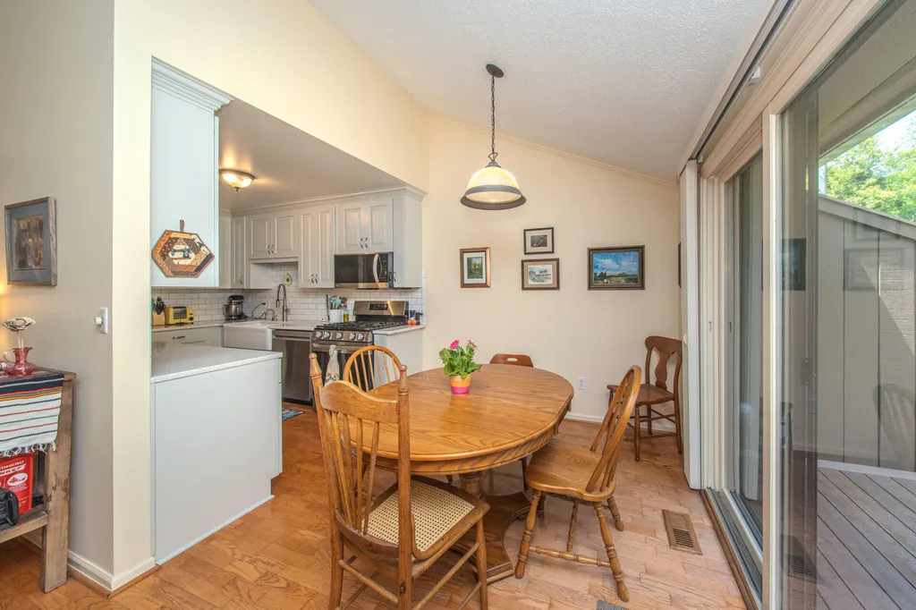 587 Park Place Saline City MI 48176