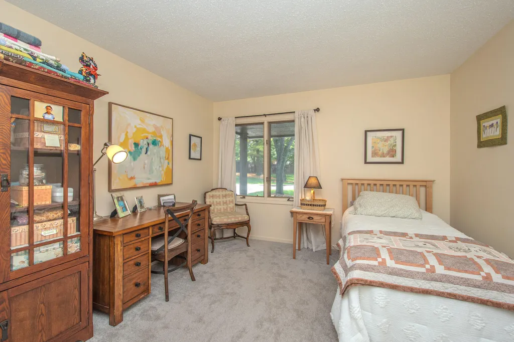 587 Park Place Saline City MI 48176